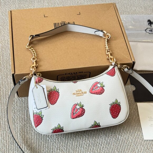NWT Coach! 🍓Teri Shoulder Bag With Strawberry Print🍓 - Picture 1 of 8